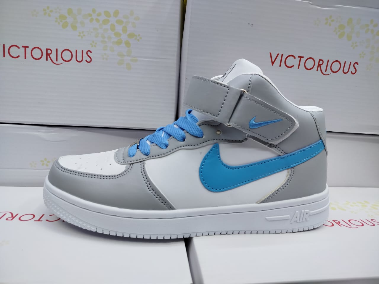 Special offer👟Poisonus Airforce 🔥 Air-Inspired High-Top Sneakers – Trendy  🔥👟.Comfortable for daily use.Easy to pair with jeans, joggers, or casual outfits.Unisex design – suitable for everyone