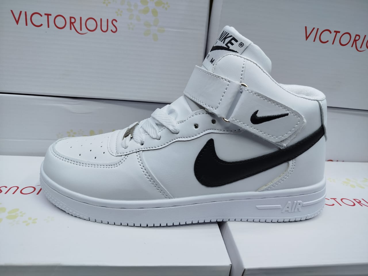 Special offer👟Poisonus Airforce 🔥 Air-Inspired High-Top Sneakers – Trendy  🔥👟.Comfortable for daily use.Easy to pair with jeans, joggers, or casual outfits.Unisex design – suitable for everyone