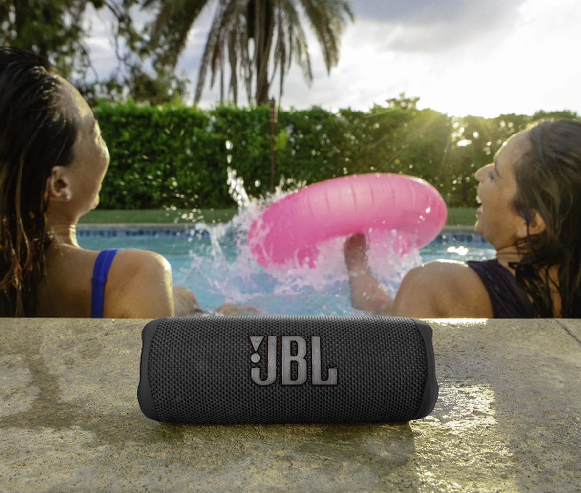 JBL Flip 6 Portable Bluetooth Speaker Powerful Sound And Deep Bass IPX7 Waterproof 12 Hours of Playtime