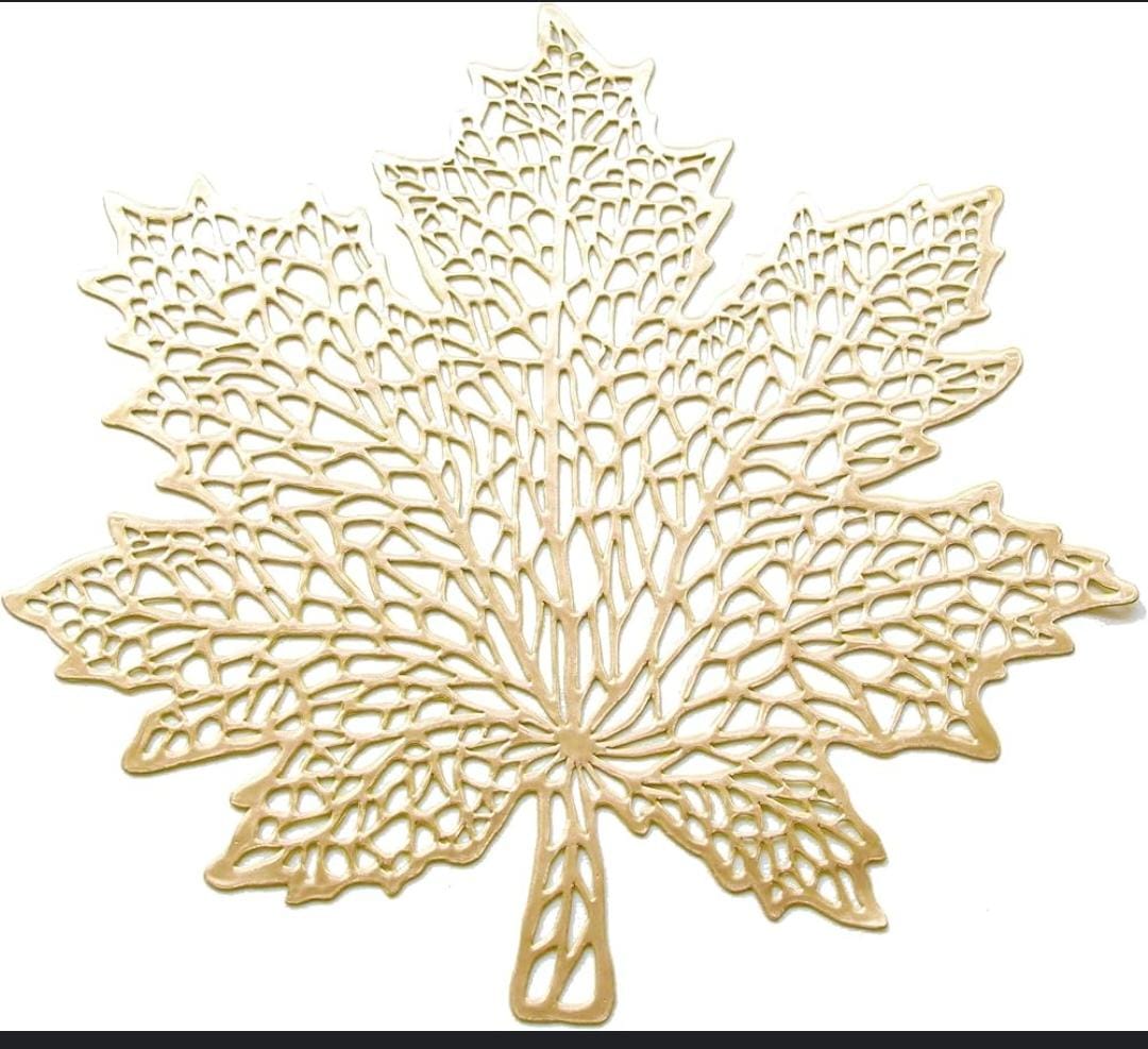 TABLE MATS, 6PCS SET, MADE OF PVC, WATER AND OIL PROOF, EASY TO CLEAN BY WIPING, ELEVATE YOUR DINING AREA WITH ITS FANCY GOLD AND SILVER. each pattern is in both silver and gold.