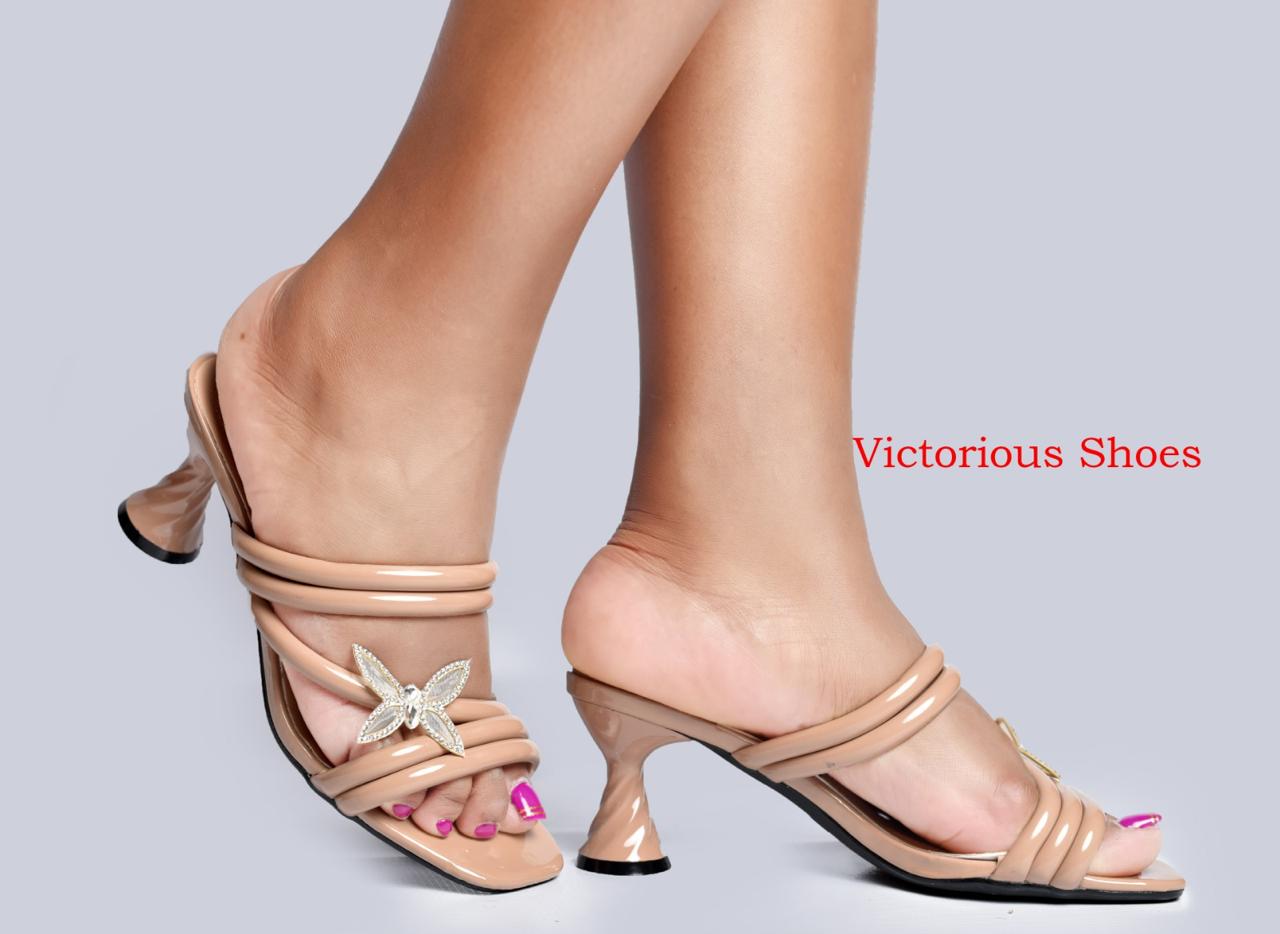 ✨HIGH QUALITY elegant ladies heels they are comfortable,breathable, and has a strong rubber outer and lightweight for easy walking available in  colours black ,white,red and  brown EU 37-41✨