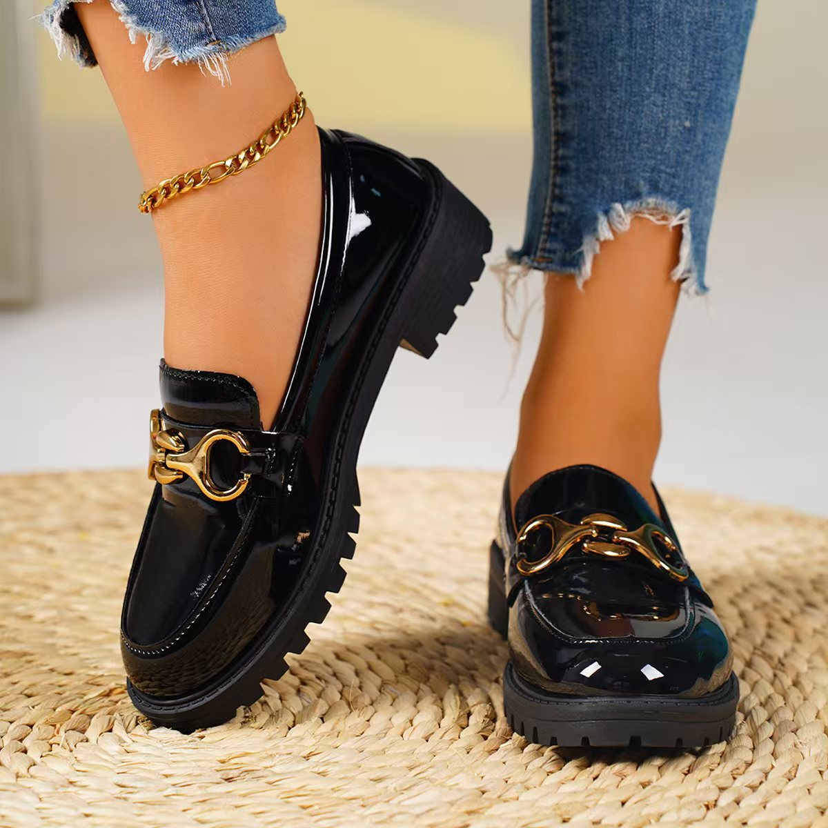 British Style Women's Loafers 2026 New Chunky Heel Round Toe Thick Sole Platform Casual Lace Up Shoes