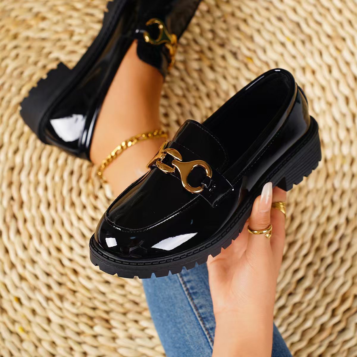 British Style Women's Loafers 2026 New Chunky Heel Round Toe Thick Sole Platform Casual Lace Up Shoes