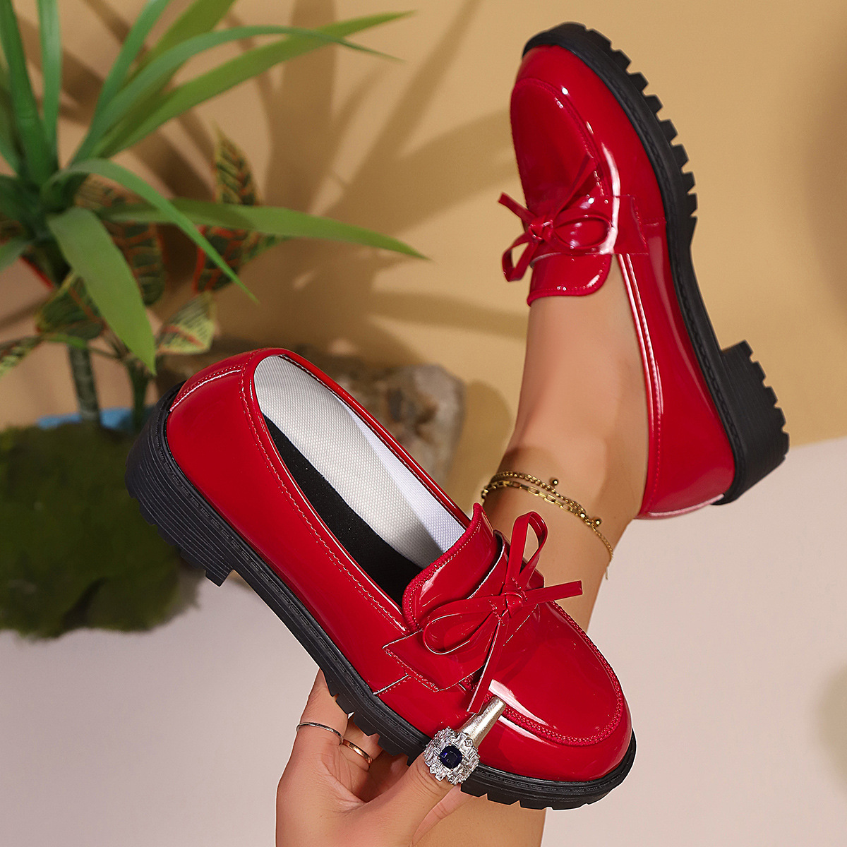 Plus Size Cross-border British Style Loafers Women Glossy Low Heel Bow Casual Flat Shoes