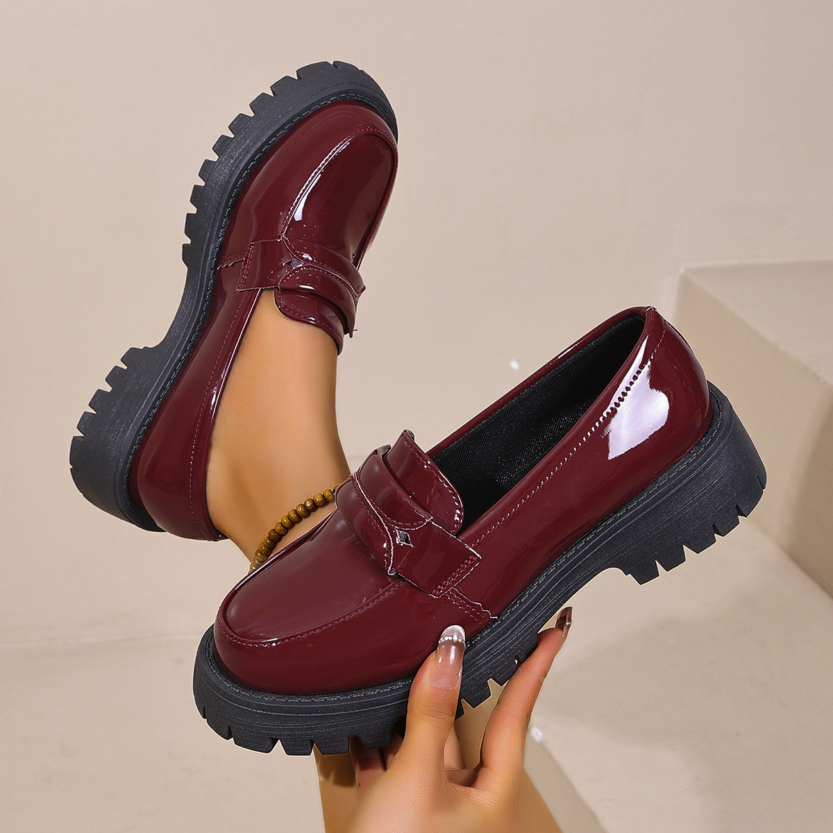 New Patent Leather Low-top Thick Sole Loafers Women British Style Retro Slip On Casual Leather Shoes