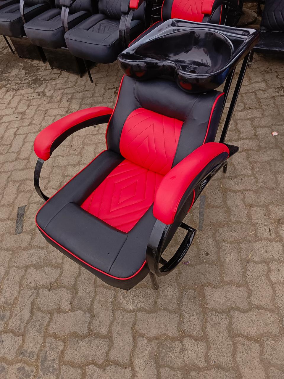 salon sink chair (also called a shampoo chair, backwash unit, or hair wash station) is a professional salon furniture piece designed for washing, rinsing, and treating clients’ hair comfortably and ef