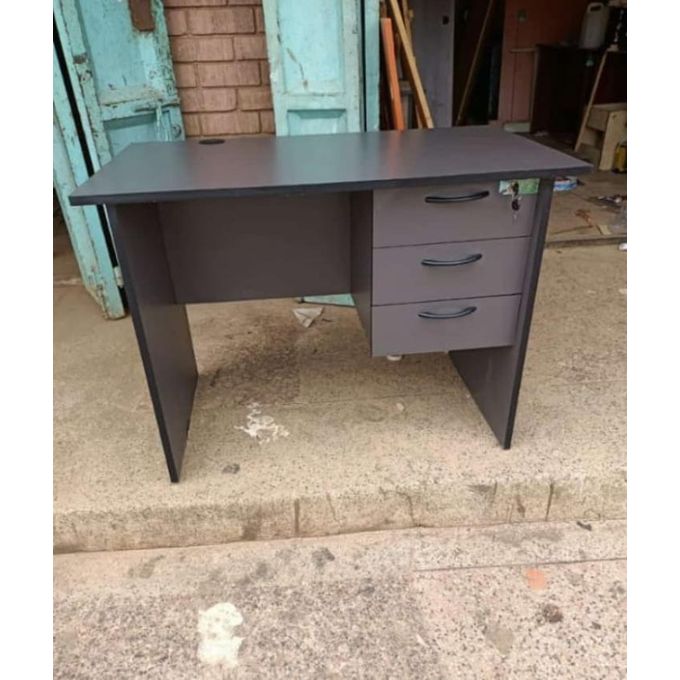 1M Office Desk with 3 Storage Drawers, Computer & Workstation Study Table, Durable Home Office Writing Desk with Spacious Top, Modern Compact Design for Laptop, Study, and Office Use
