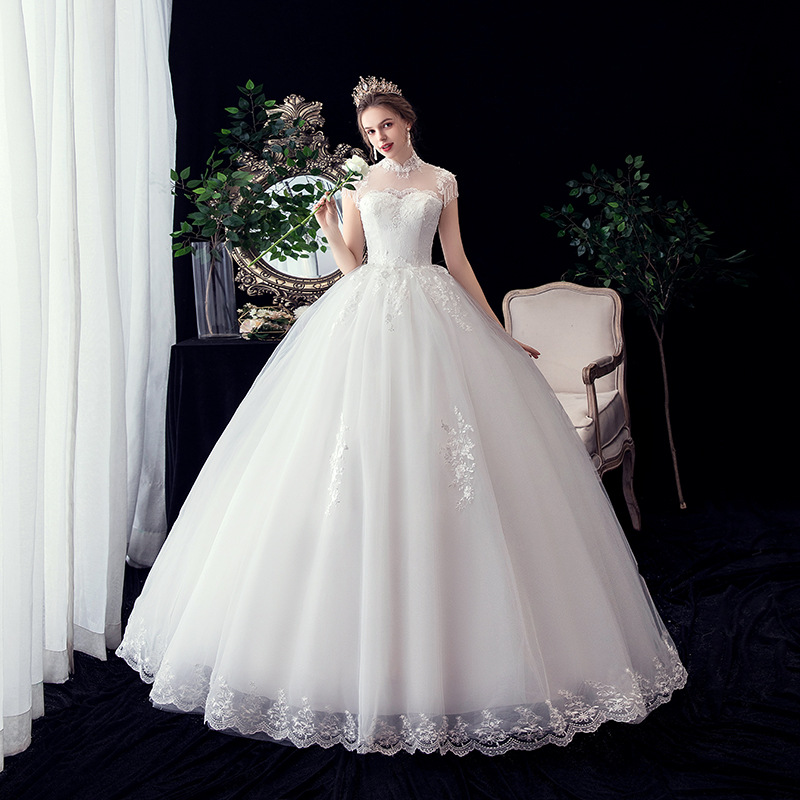 New Arrival Western Style Plus Size Wedding Dress Figure-Flattering Stand Collar Floral Off-the-Shoulder Lace Bridal Gown