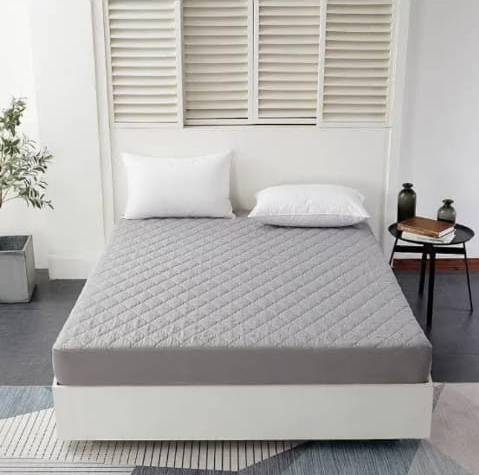 6*6 Mackintosh Waterproof Mattress Protector – Elastic Fitted Bed Cover with Smooth Wrinkle-Free Surface,  Durable & Hygienic Protection