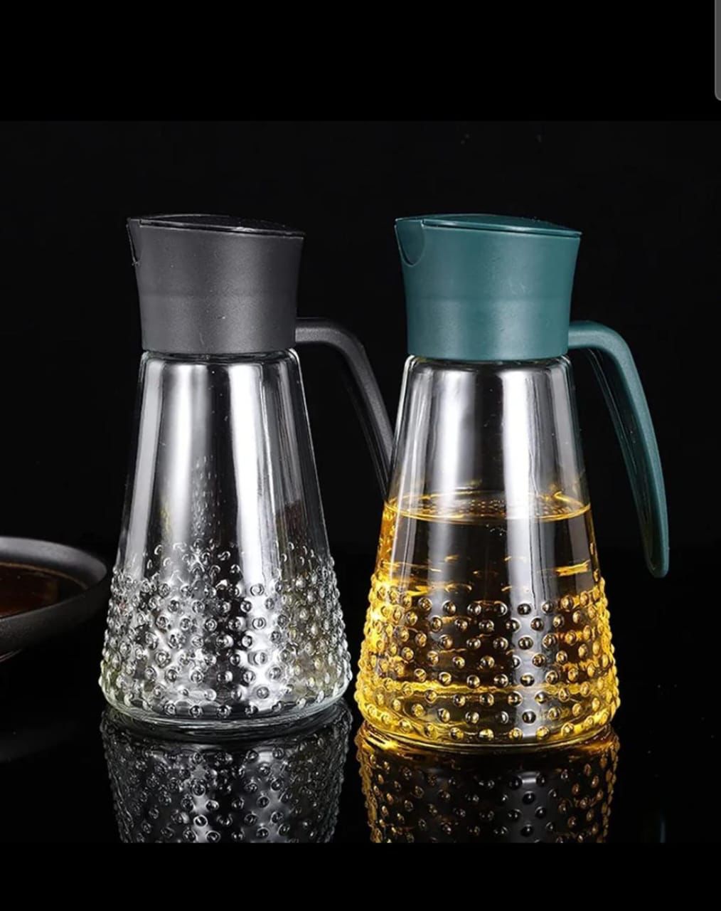 Oil Dispensing Jar High Quality Kitchen ToolDrain design allows you to control the quantity of soy sauce, oil, vinegar, etc.Great cook tool for saving oil, soy sauce, vinegar, and moreTransparent body