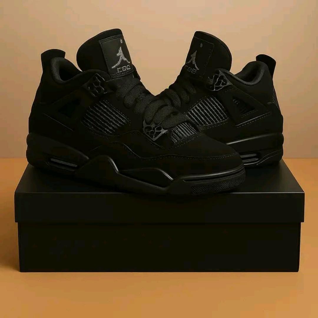 Premium Retro Basketball Sneakers – Comfortable Casual Sports Shoes for Men, Durable Athletic Trainers with Cushioning, Non-Slip Rubber Sole, Perfect Daily Walking Footwear and Classic Streetwear
