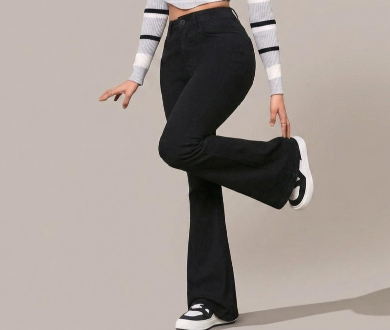Women's High-Waisted Flare Jeans - Stylish Slim Fit Bell-Bottom Denim Trousers for Casual and Professional Wear - Comfortable Stretch Fabric with Classic Flared Leg Design for a Modern Look