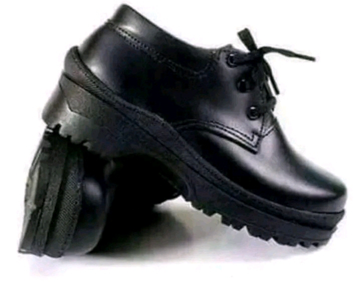 NEW  SCHOOL PURE LEATHER SHOES-STITCHED AROUND