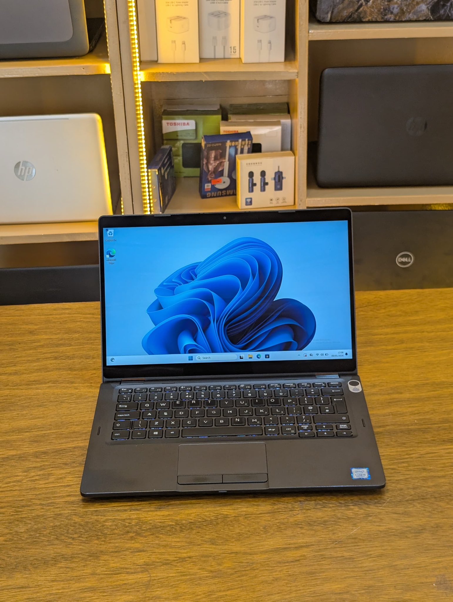 { NEW DEAL ALERT!!! } Refurbished Latitude 5300 - Intel Core i5 (10th Gen),  8GB RAM, 256GB SSD, 2- in -1, Touchscreen