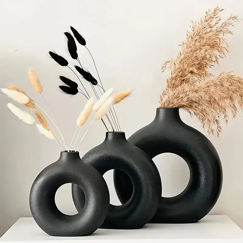 Black an white Plastic Donut Vase Set of 3 – Modern Minimalist Hollow Round for Living Room, Office & Home DécorPerfect for displaying fresh flowers, dried blooms, or standing alone as statement décor