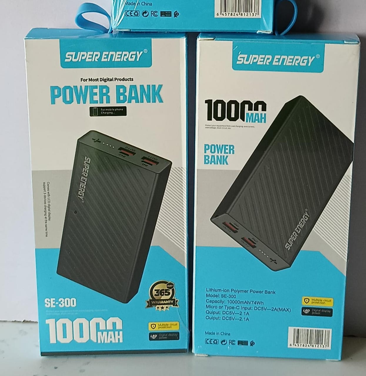 Super Energy SE-300 10000mAh Portable Power Bank with LED Digital Display