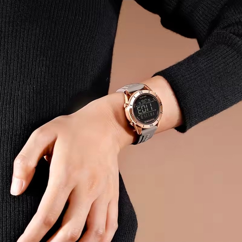 Naviforce Ladies/Girls School Watch With Alarm, Calendar and Light