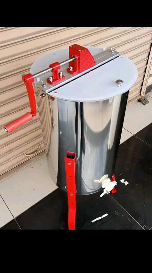3 Frame Honey Extractor Machine – Manual Stainless Steel Honey Extractor
