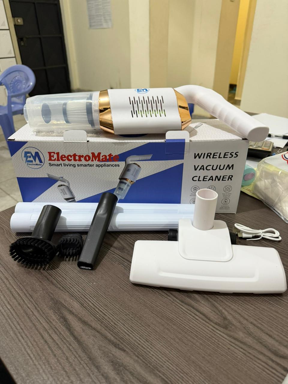 Revolutionize your cleaning routine with the EM Rechargeable Wet & Dry Vacuum Cleaner, a sleek, wireless powerhouse built for modern homes. This intelligent cleaner combines vacuuming and mopping in o