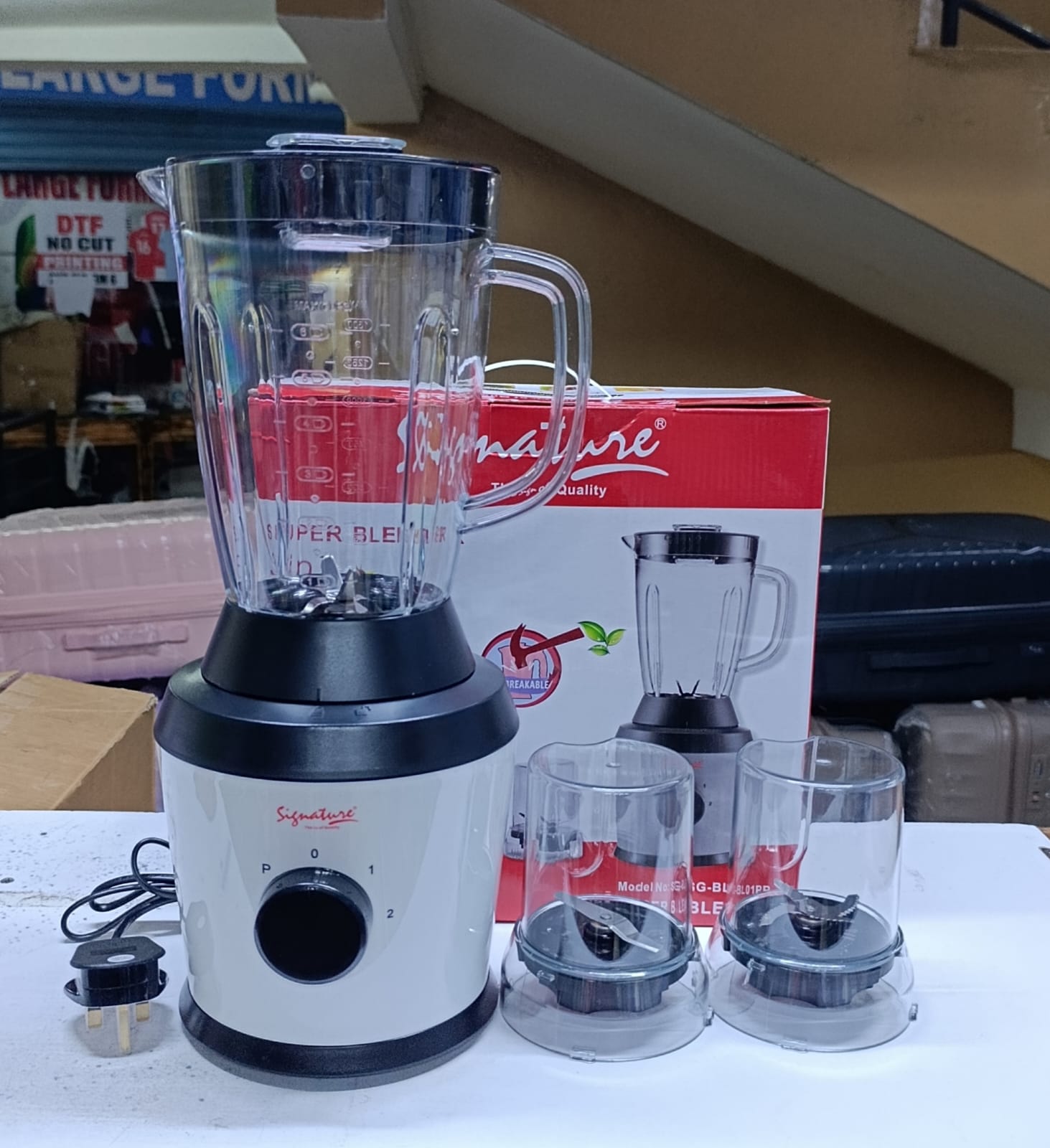 TOP RATED✔️🔥Signature Signature 3-in-1 Electric Blender SGP22 - 350W, 1.5L, White, Durable, Easy Clean‼️Featuring a robust 350W motor, this versatile appliance effortlessly crushes, blends, and grind