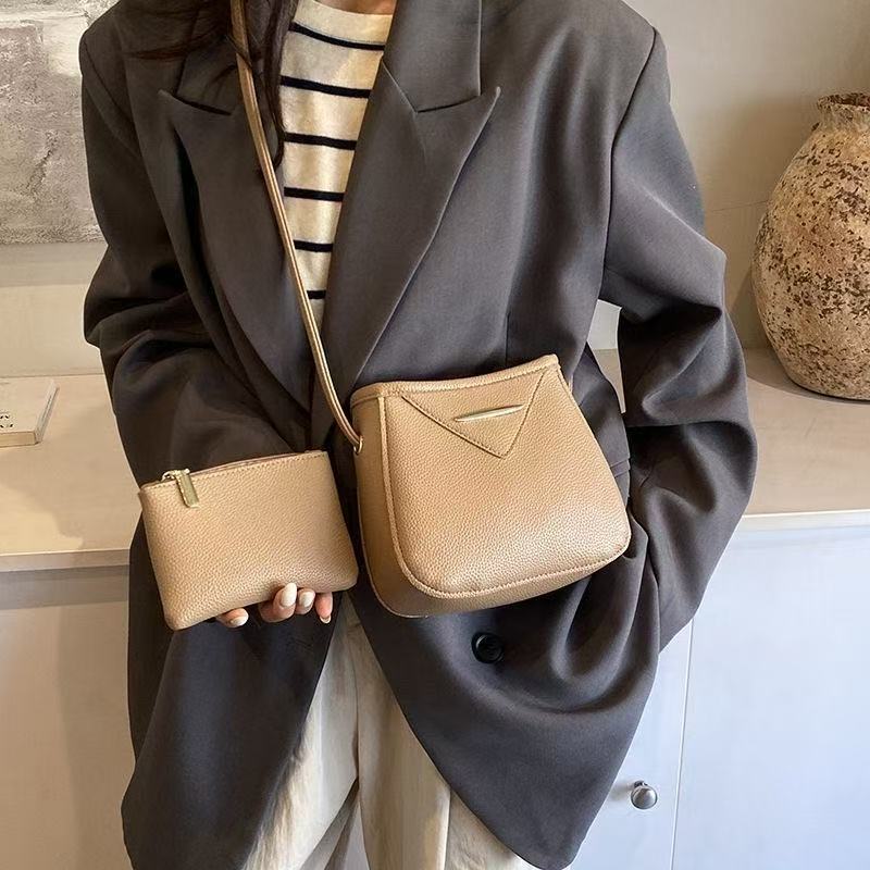 2026 New Women's 2-in-1 Crossbody Bucket Bag, PU Leather Shoulder Bag with Detachable Mini Pouch Lightweight Casual Shoulder Bag for Daily Use, Fits Phone & Cosmetics