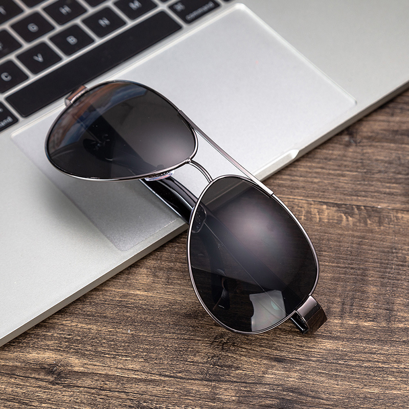 Men's Watches Gifts Set Sunglasses Leather Wallet Watch Set Valentine's Day Gift Quartz Wrist Watch