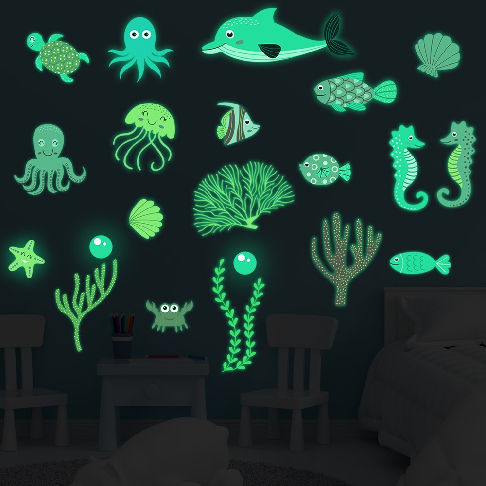 Glow In The Dark Green Light Undersea World Stickers Cartoon Sea Animal Wall Decals For Kids Room Kindergarten Classroom Fish Wall Stickers