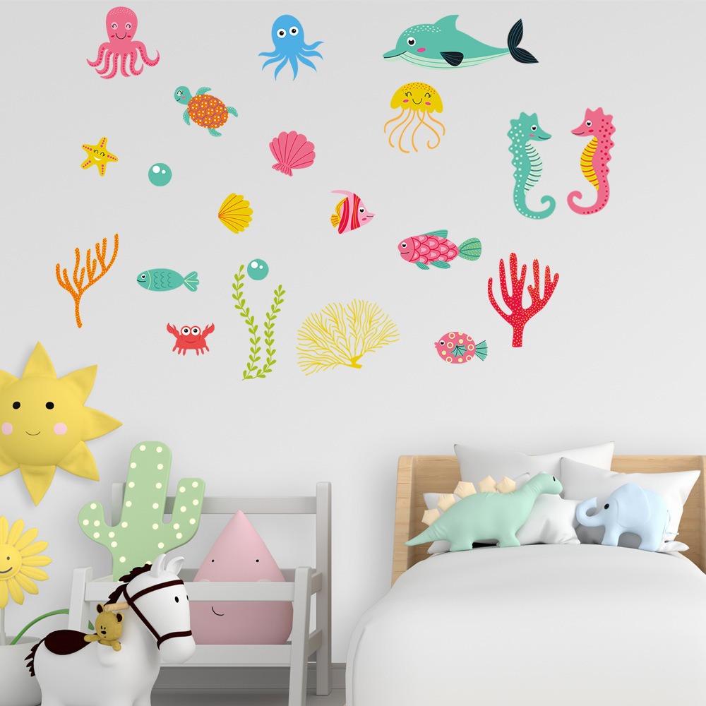Glow In The Dark Green Light Undersea World Stickers Cartoon Sea Animal Wall Decals For Kids Room Kindergarten Classroom Fish Wall Stickers