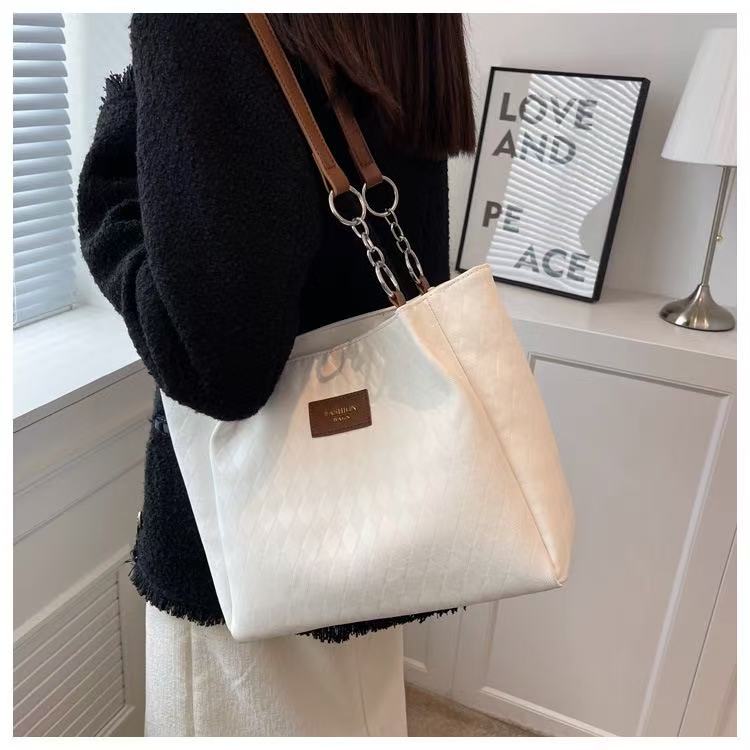 2026 Hot Sale Large Capacity Women Tote Bag Fashionable Portable Shoulder Cross-body Pu Leather Custom Tote Handbags