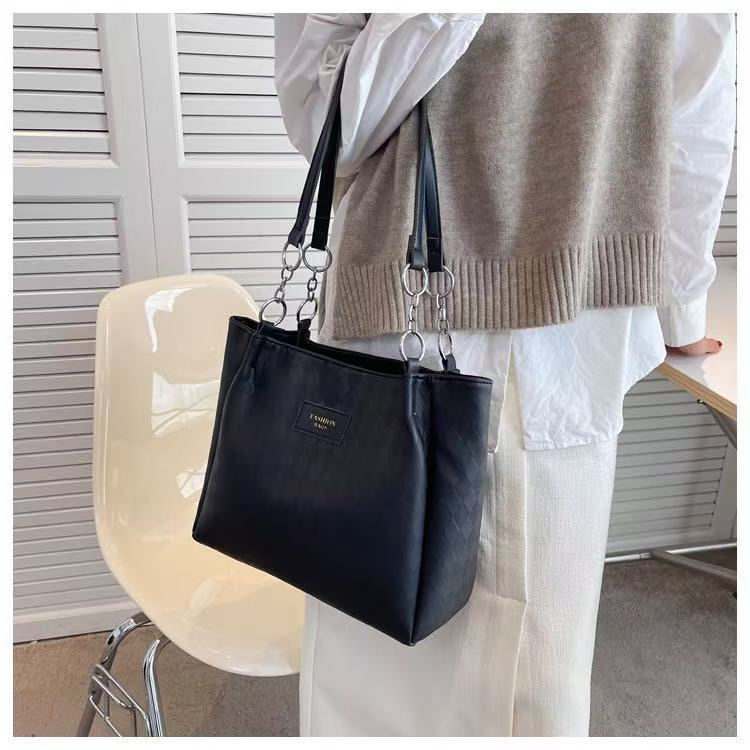 2026 Hot Sale Large Capacity Women Tote Bag Fashionable Portable Shoulder Cross-body Pu Leather Custom Tote Handbags