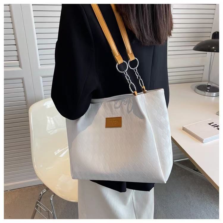 2026 Hot Sale Large Capacity Women Tote Bag Fashionable Portable Shoulder Cross-body Pu Leather Custom Tote Handbags