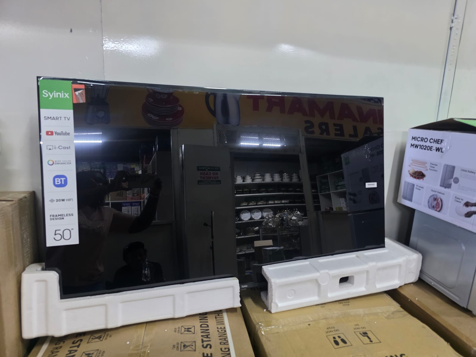 🟢 NEW OFFER 🟢 - A 1 pc SYNIX 50 inch SMART TV - ✨i cast 💥You tube 🌼Wide color enhancer ❄️BT ⚡20W WiFi ⭐Frameless design at affordable price 4K