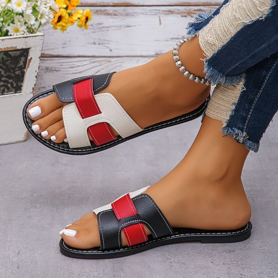 Genuine leather lady sandals Soft, durable, and breathable for all-day comfort
Elegant feminine design: Complements casual and semi-formal looks new arrivals