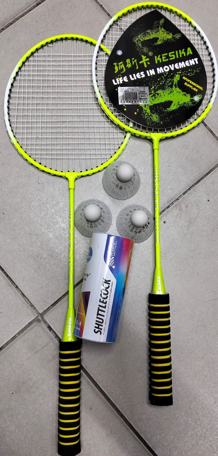 🎯 SMART OFFER 🎯 - A 1 pc BADMINTON SET *2 RACKETS, *3 SHUTTLE COCK  and a carrier bag at best price and of very high quality