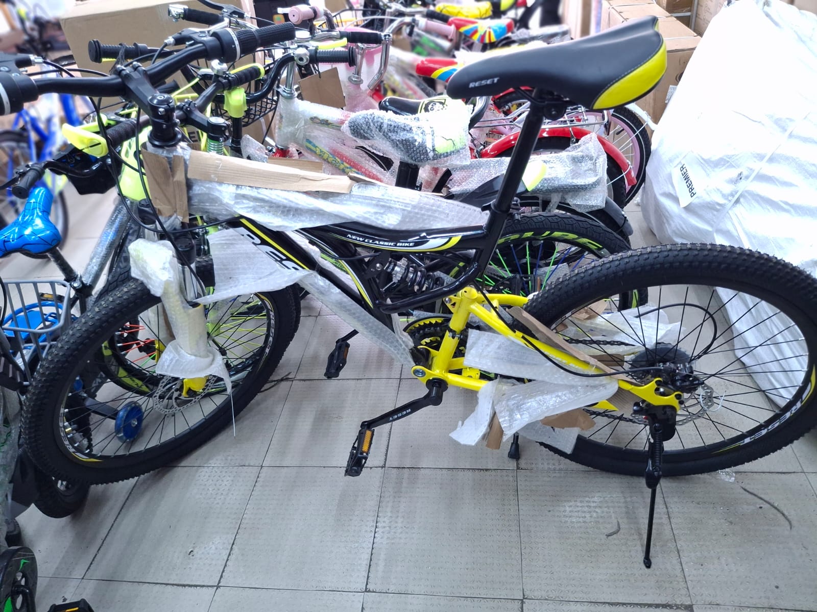 🛍️ ONLINE OFFER 🛍️ - A 1 pc Reset size 24" bike at affordable price and of very high quality perfect for adults