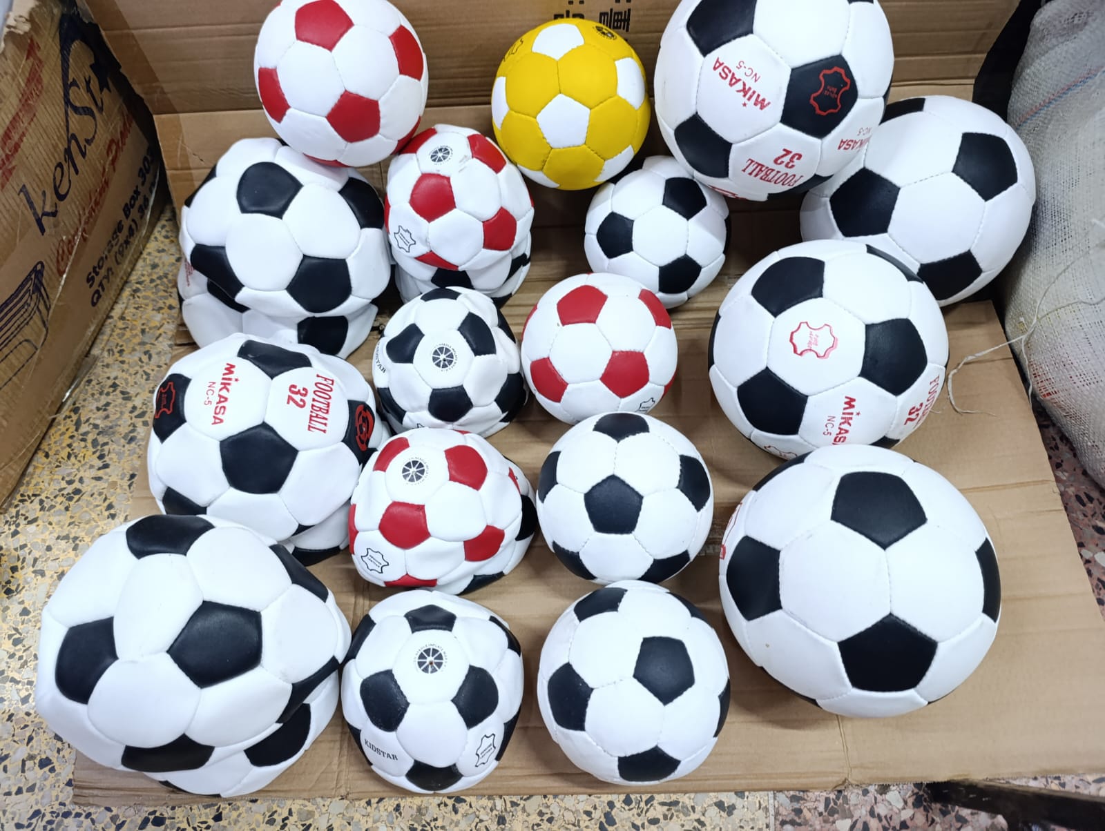 🔥 While Stocks Last 🔥 Mikasa Football Size 5 – Durable Outdoor Soccer Ball for Training & Matches