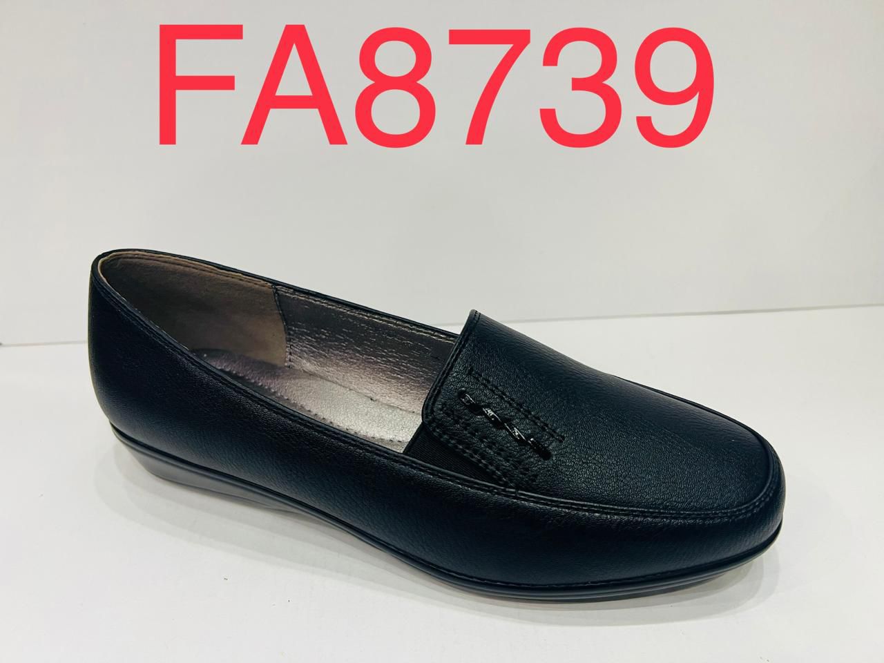 Classic  Elegant Women’s Comfort Slip-On Leather Loafers Women Shoes Flats Sneakers Women Very Comfortable Female Casual Walking Footwear Fashion Office Shoes Sizes 37-43