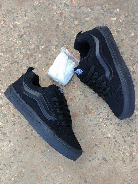 High Quality Vans Off The Wall Old Skool, Skater Vans, Classic Unisex Men and Women Sneakers (Best Shop for Quality Sneakers, Boots, Oxfords and Shoes Accessories) Sizes 39-45
