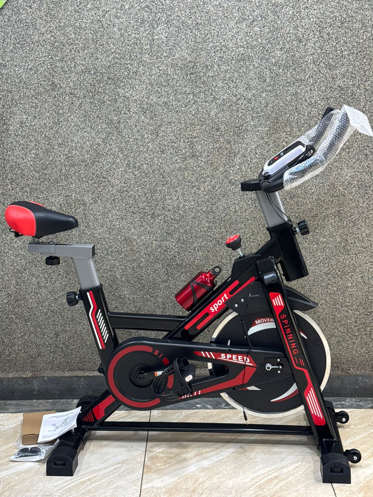 Sport Spin Bike – Indoor Cycling Exercise Bike for Home Gym Cardio Fitness Training with Adjustable Resistance