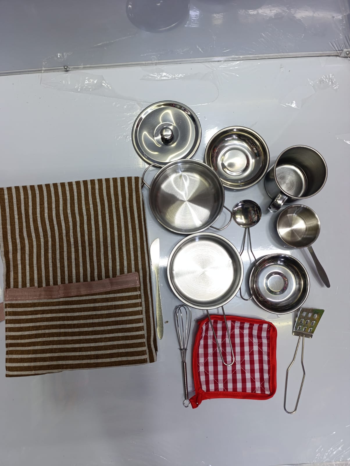 🍳✨ Aluminum Kids Kitchen Set Let your little chef explore, learn, and have fun with this adorable Aluminum Kids Kitchen Set 👩‍🍳👨‍🍳✨Perfect for pretend play, creativity, and developing important