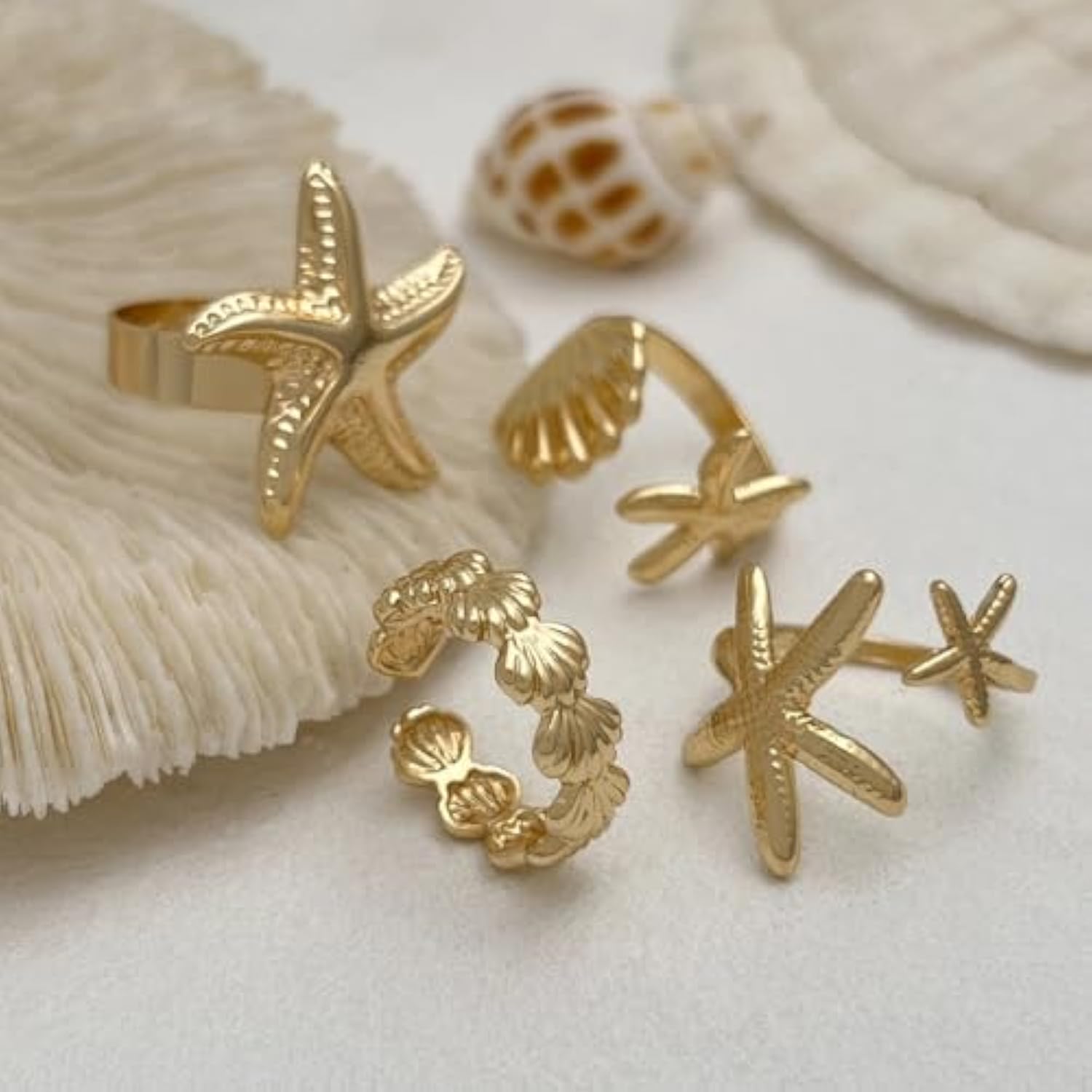 4PCS Women's Rings Set Starfish Shell Leaf Ring Ocean Style Fashion Women Gold Stackable Exaggerated Jewelry Set For Daily Use Party Nightclub Beach Trip Summer Vacation Birthday Gift For Her