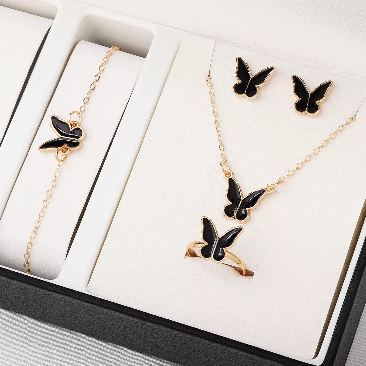 5PCS Women's Jewelry Set Earrings Necklaces Bracelets Rings Fashion Butterfly Jewelry Set Women's Butterfly Jewelry Couple Gifts