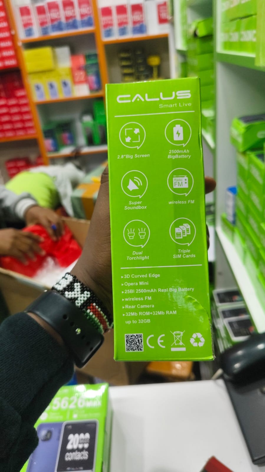 CALUS T5626 TRIPLE SIM CARD KABAMBE PHONE 2500mAh Battery capacity BIG BATTERY 2.8" BIG SCREEN DISPLAY 32MB+ 32MB MEMORY WITH WIRELESS FM , DUAL TORCH LIGHTCAMERA AND FUN GAMES KABAMBE/ FEATURED PHONE