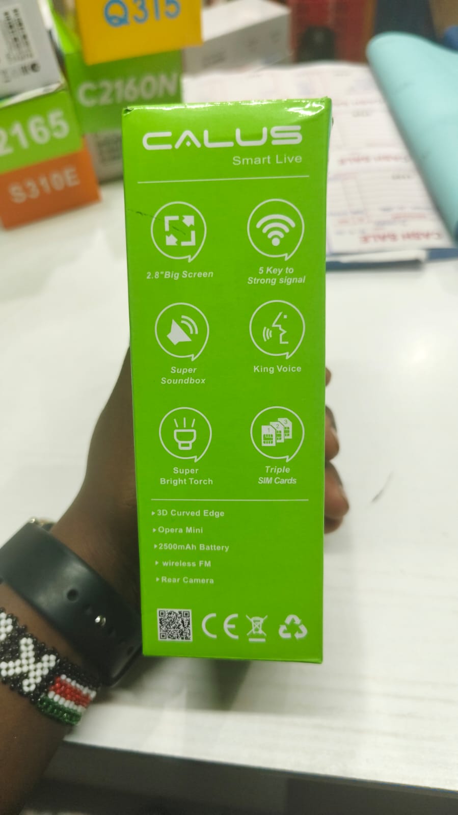 CALUS C5620 MAX TRIPLE SIM CARD phone 2.8" screen 2500mAh  Battery CAPACITY wireless FM Torch light bright torch CALUS smart live WITH TYPE C PORT featured phone