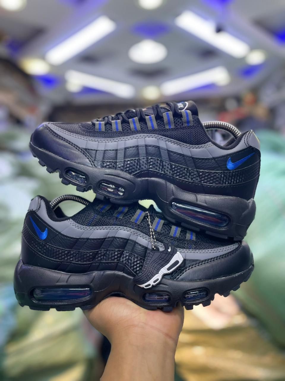 Men’s & Women’s Sneakers Stylish Casual Shoes With Premium Comfort, Durable Build & Confident Everyday Fashion