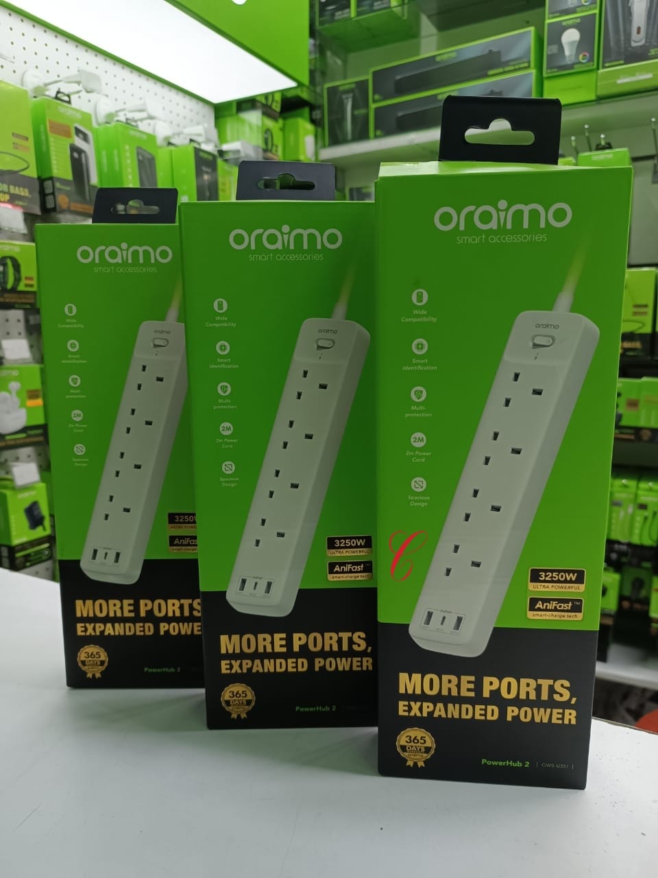 Oraimo  PowerHub 2OWS-U351 3,250W More Ports Expanded USB Power Strip Extension Cable, Wide Compatibility, Smart identification, Spacious design