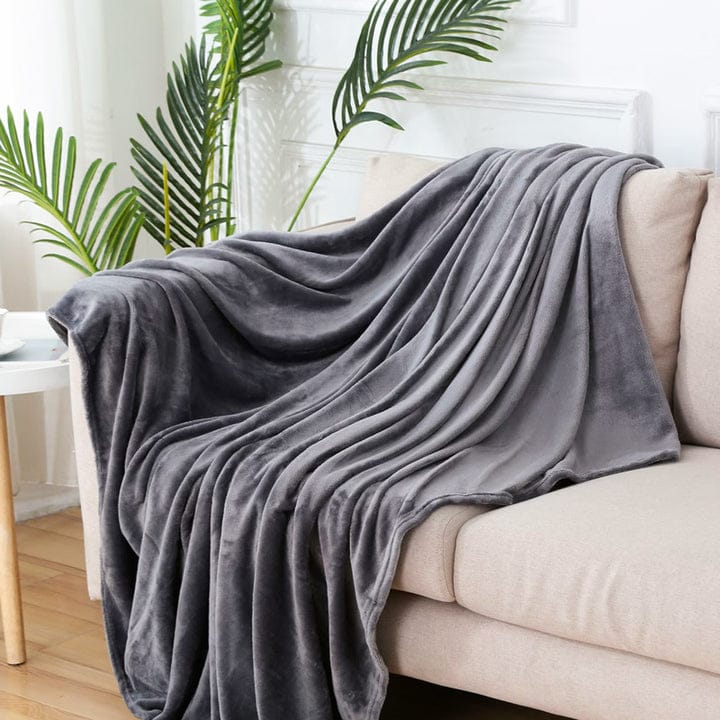 New and High quality Luxury Fleece Blanket – Ultra-Soft, Warm & Cozy for All Seasons 🛏️✨.Ultra-Soft & Plush Feel.Ultra-Soft & Plush Feel.Double-Layer Warmth.Durable & Long-Lasting.Elegant Textured De