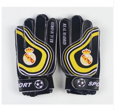 2018 World Cup Children Football Fans Goalkeeper Gloves Suitable for 7-15 age Boys Goalie Gloves