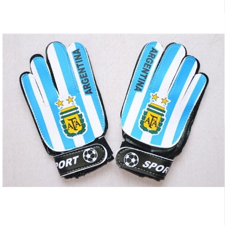 2018 World Cup Children Football Fans Goalkeeper Gloves Suitable for 7-15 age Boys Goalie Gloves