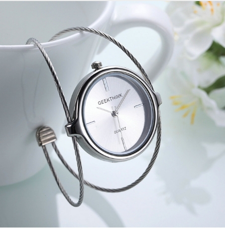Metropolitan Fashion Luxury Brand Quartz Watch Women Bracelet Ladies Rose Gold Girls female